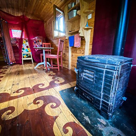 Вилла Lisons Des Sources Nans-sous-Sainte-Anne Номер фото